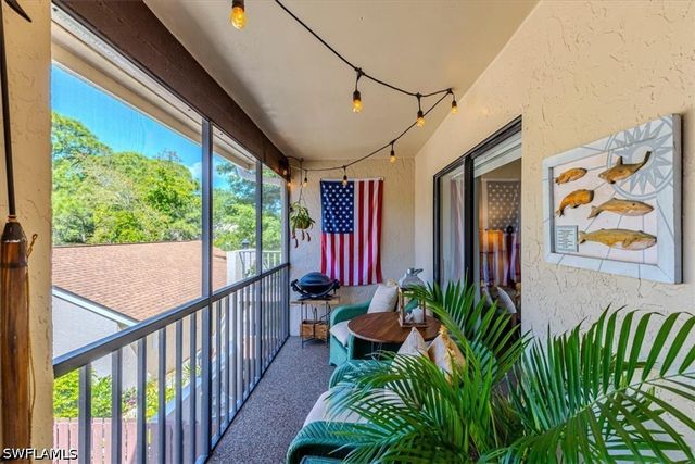 15450 Cedarwood LN 202, Naples, FL 34110