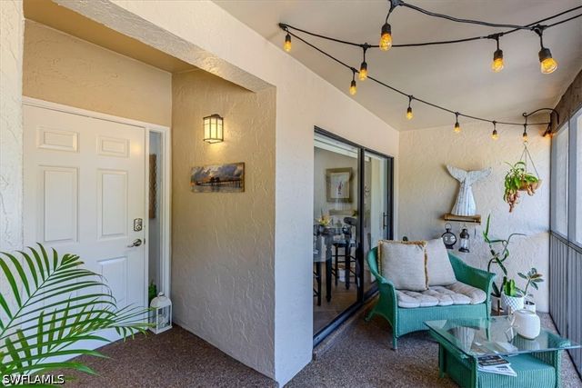 15450 Cedarwood LN 202, Naples, FL 34110