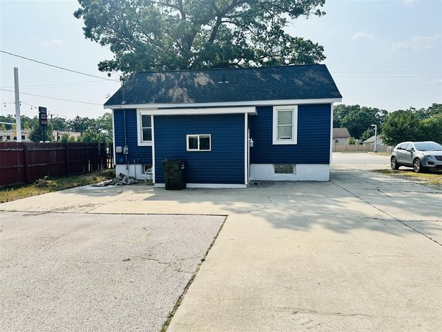 2174 S Getty Street, Muskegon, MI 49444