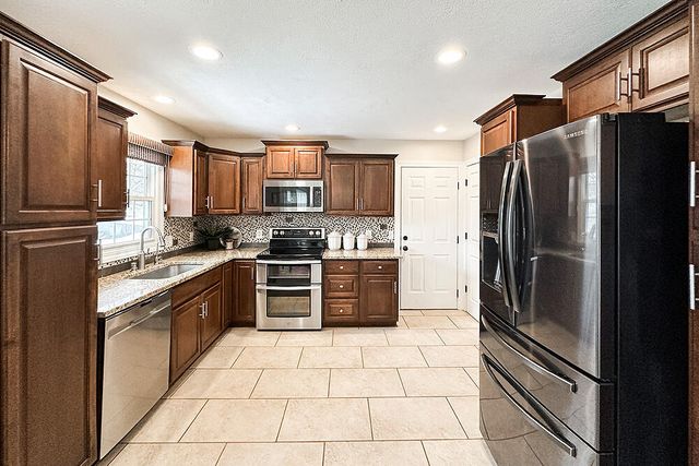 21895 GREEN VALLEY Avenue, Council Bluffs, IA 51503