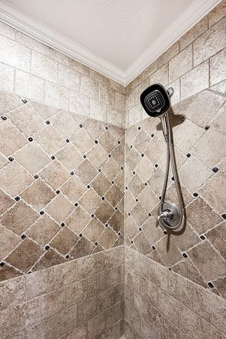 21895 GREEN VALLEY Avenue, Council Bluffs, IA 51503