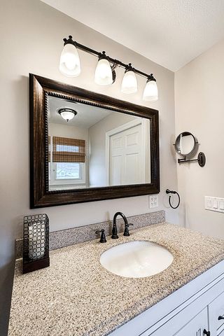 21895 GREEN VALLEY Avenue, Council Bluffs, IA 51503