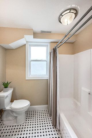 21895 GREEN VALLEY Avenue, Council Bluffs, IA 51503