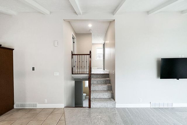 21895 GREEN VALLEY Avenue, Council Bluffs, IA 51503