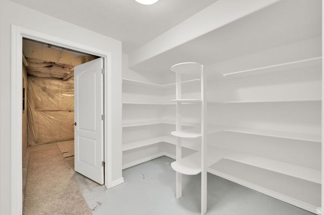 1578 W QUARTZ DR, South Jordan, UT 84095