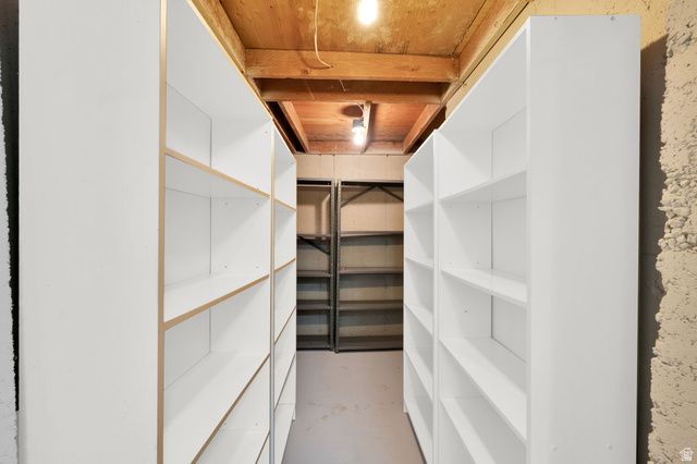 1578 W QUARTZ DR, South Jordan, UT 84095