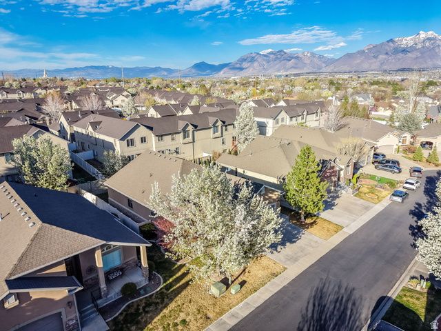 1578 W QUARTZ DR, South Jordan, UT 84095
