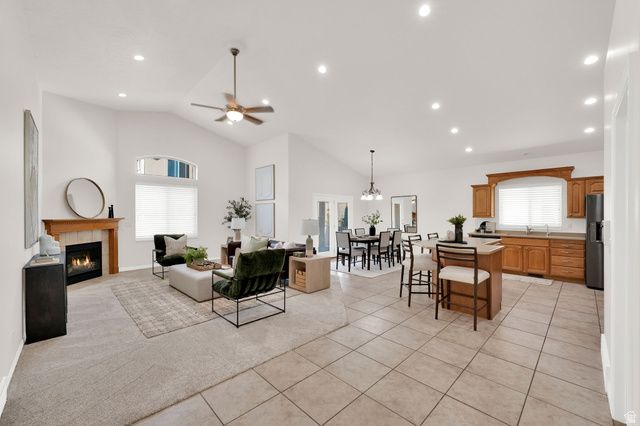 1578 W QUARTZ DR, South Jordan, UT 84095