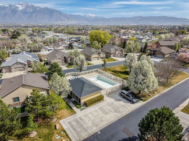 1578 W QUARTZ DR, South Jordan, UT 84095