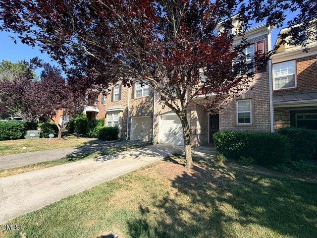 1061 Remington Oaks Circle, Cary, NC 27519