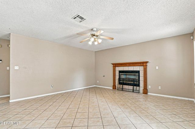 6076 LOS SIGLOS Drive, El Paso, TX 79912