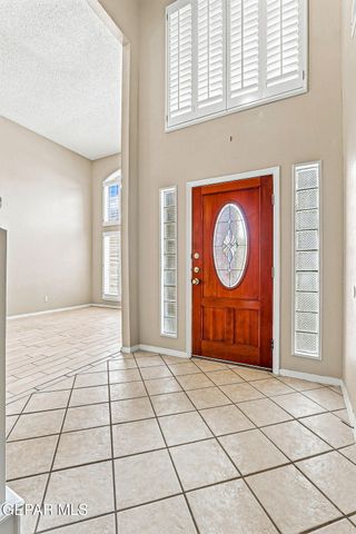 6076 LOS SIGLOS Drive, El Paso, TX 79912