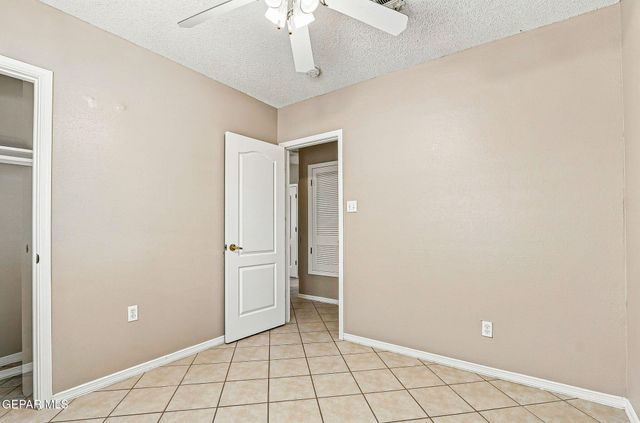6076 LOS SIGLOS Drive, El Paso, TX 79912