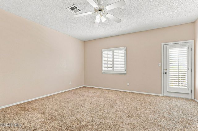 6076 LOS SIGLOS Drive, El Paso, TX 79912
