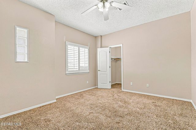 6076 LOS SIGLOS Drive, El Paso, TX 79912