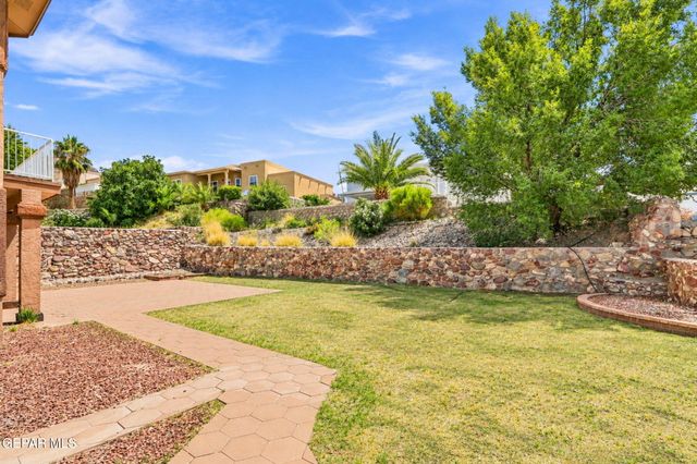 6076 LOS SIGLOS Drive, El Paso, TX 79912