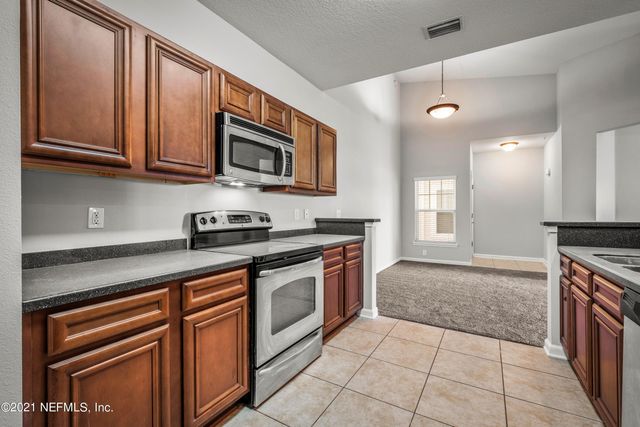 4920 KEY LIME Drive 304, Jacksonville, FL 32256