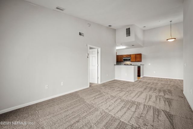 4920 KEY LIME Drive 304, Jacksonville, FL 32256