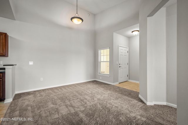 4920 KEY LIME Drive 304, Jacksonville, FL 32256