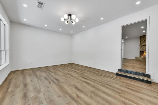 1617 Wavecrest Lane, Houston, TX 77062