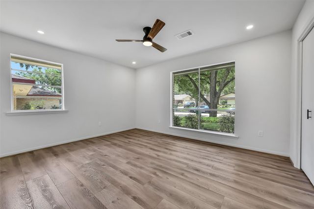 1617 Wavecrest Lane, Houston, TX 77062