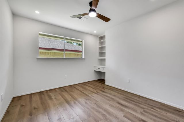 1617 Wavecrest Lane, Houston, TX 77062