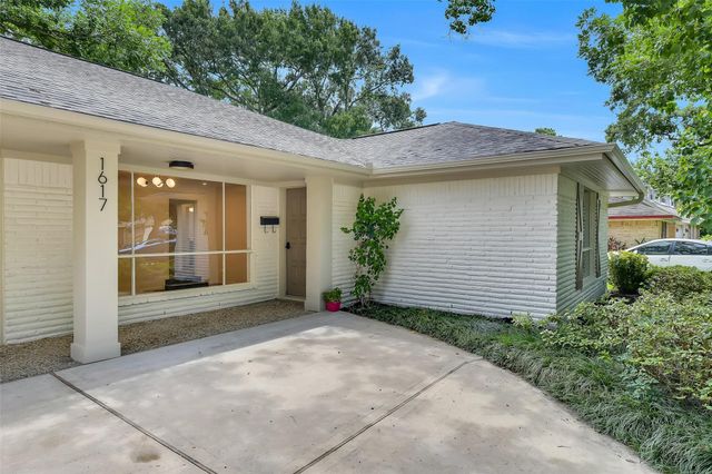 1617 Wavecrest Lane, Houston, TX 77062