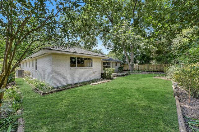 1617 Wavecrest Lane, Houston, TX 77062