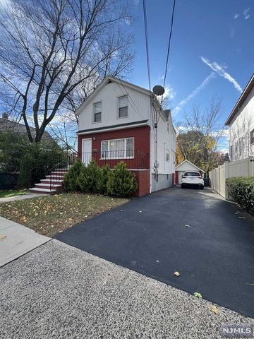 738 Edgewater Avenue, Ridgefield, NJ 07657