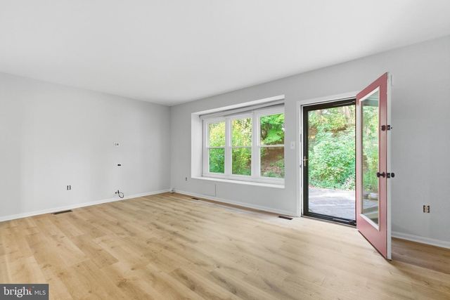10800 DOUGLAS AVE, Silver Spring, MD 20902