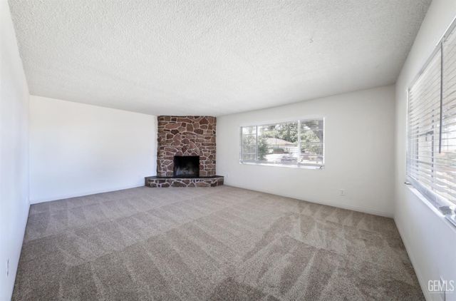 5108 Montecito Drive, Bakersfield, CA 93306