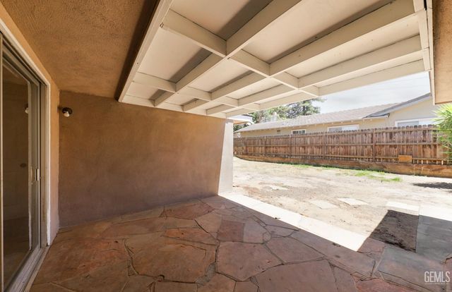 5108 Montecito Drive, Bakersfield, CA 93306