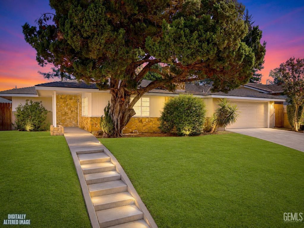 5108 Montecito Drive, Bakersfield, CA 93306