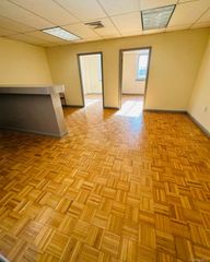 3800 E Tremont Avenue, Bronx, NY 10465