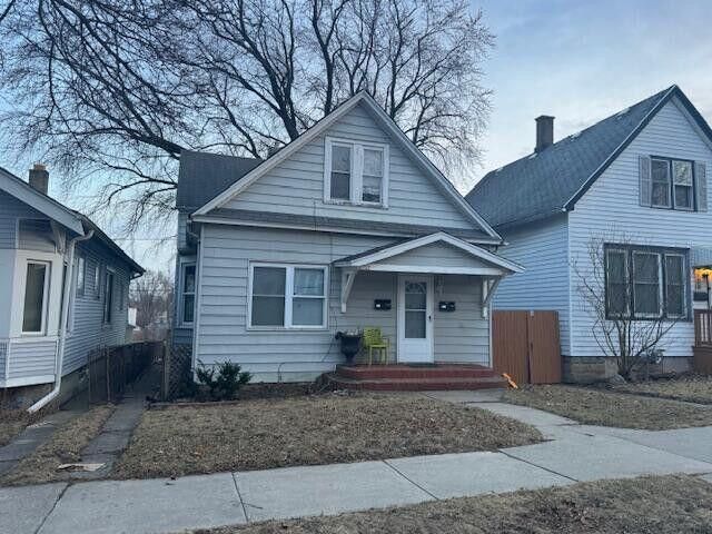 3725 E Plankinton AVENUE #3727, Cudahy, WI 53110