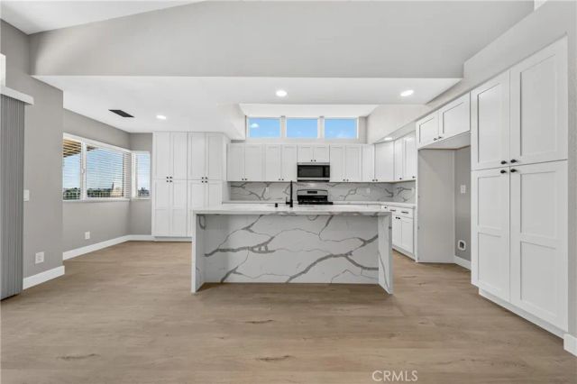 39394 Via Monserate, Murrieta, CA 92563
