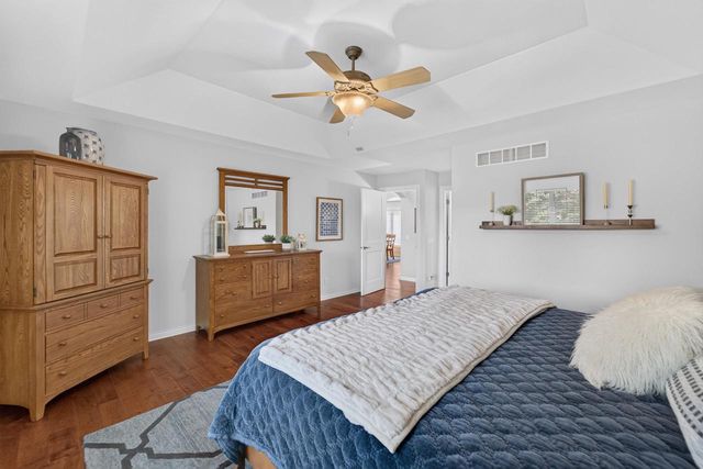 5480 Walden Bay Drive, Waunakee, WI 53597