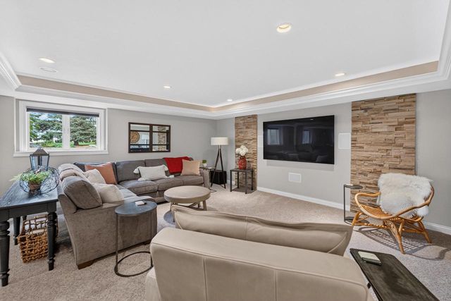 5480 Walden Bay Drive, Waunakee, WI 53597