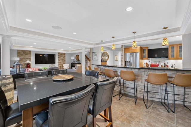 5480 Walden Bay Drive, Waunakee, WI 53597