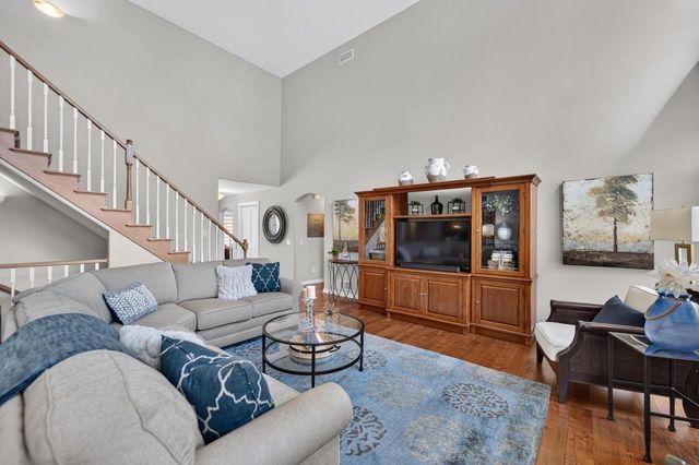 5480 Walden Bay Drive, Waunakee, WI 53597