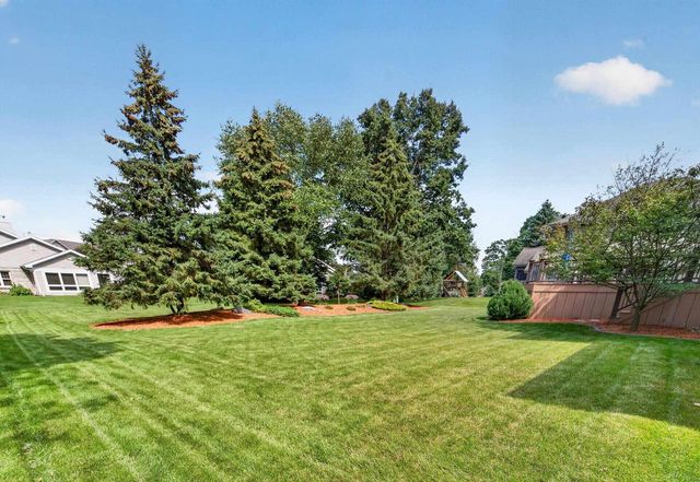 5480 Walden Bay Drive, Waunakee, WI 53597