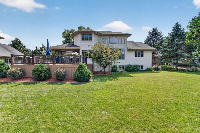 5480 Walden Bay Drive, Waunakee, WI 53597