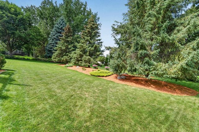 5480 Walden Bay Drive, Waunakee, WI 53597