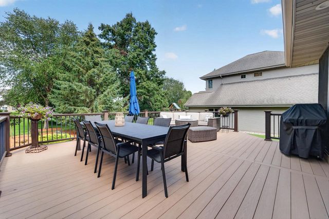 5480 Walden Bay Drive, Waunakee, WI 53597