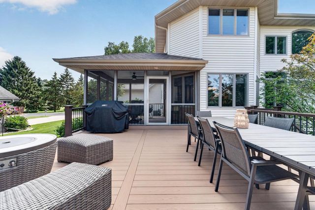 5480 Walden Bay Drive, Waunakee, WI 53597