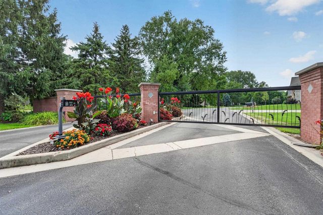 5480 Walden Bay Drive, Waunakee, WI 53597