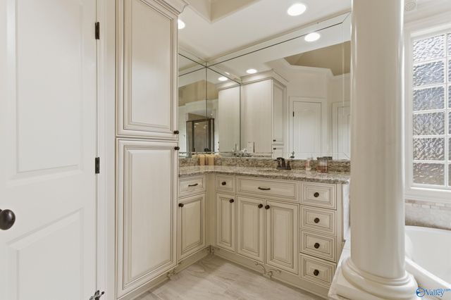 125 Foxfield Drive, Madison, AL 35758