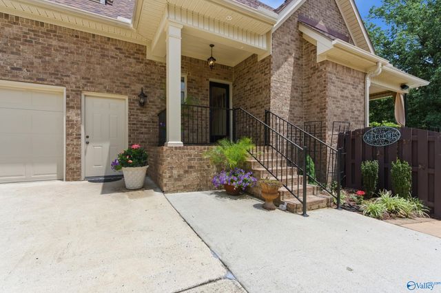 125 Foxfield Drive, Madison, AL 35758