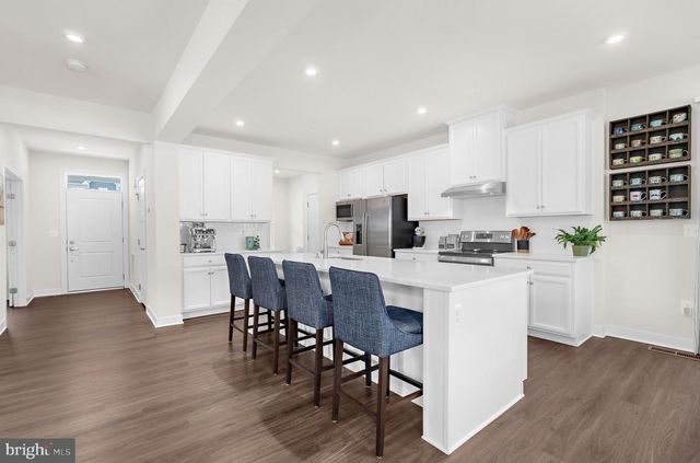 8308 LEGACY CIR, Chesapeake Beach, MD 20732