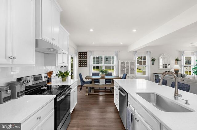 8308 LEGACY CIR, Chesapeake Beach, MD 20732